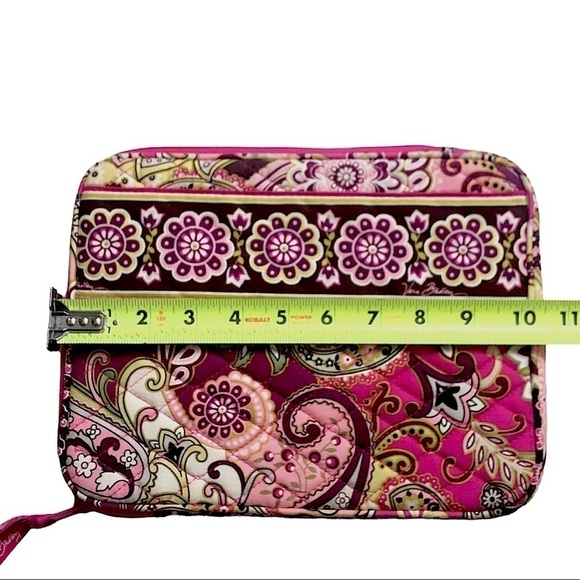 𝅺VERA Bradley Very Berry Paisley Tablet Sleeve Cover Case NWOT - Picture 4 of 6